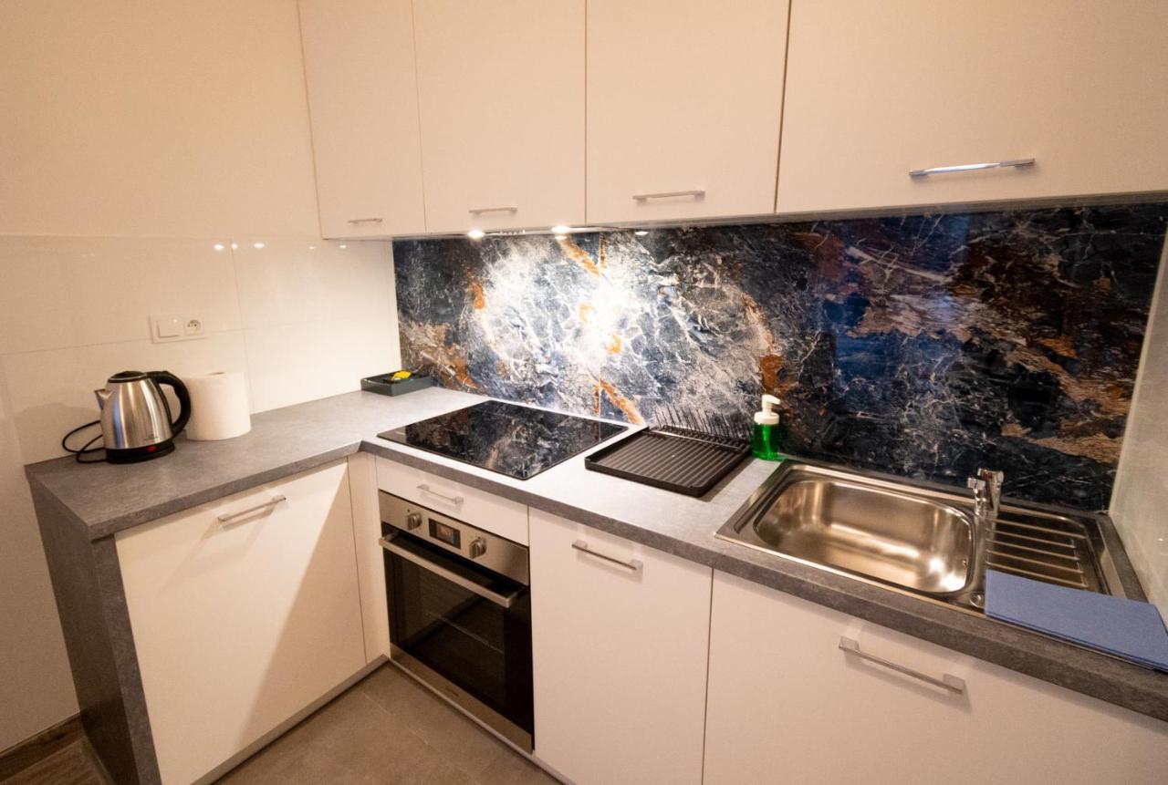Apartament Charlie Лодзь Экстерьер фото